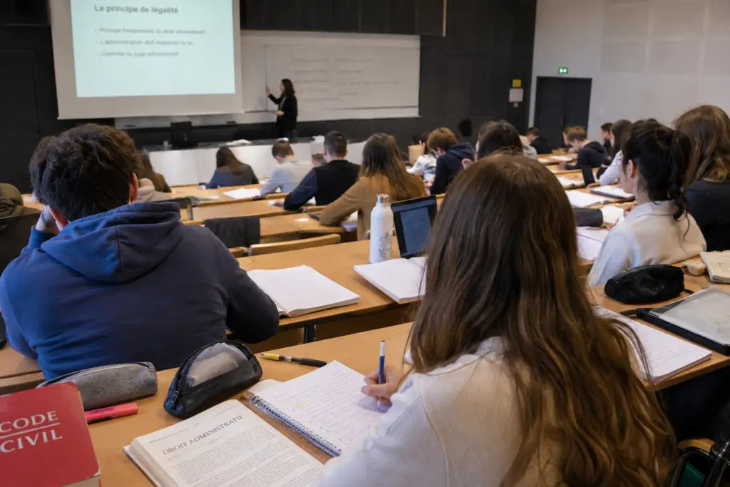 Différence entre L1 et L2 droit